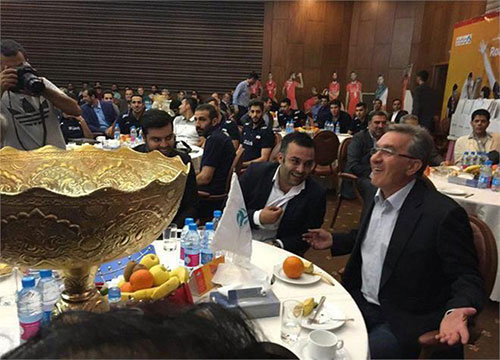 از حضور وزیر تا آمدن برانکو برای بدرقه والیبالیستها از حضور وزیر تا آمدن برانکو برای بدرقه والیبالیستها