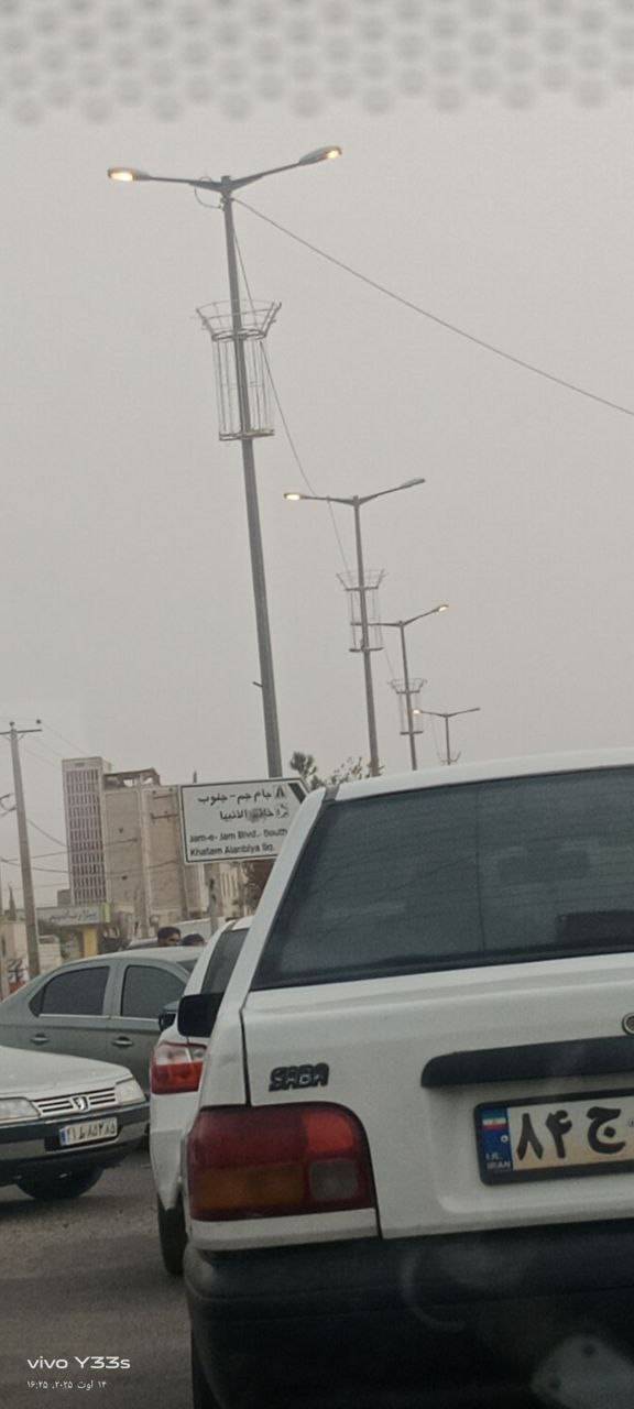 روشنایی شبانه‌روزی چراغ‌های برق زاهدان در بحران قطعی برق