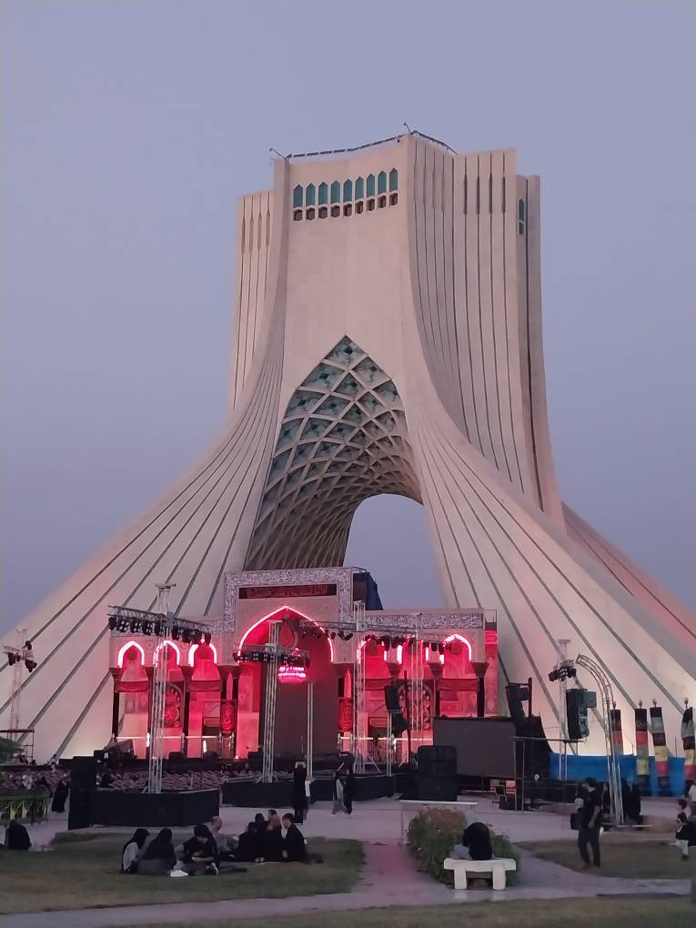 گزارش تصویری رویداد آیینی محرم شهر در میدان آزادی