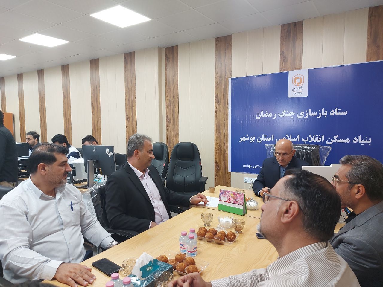 بازدید معاون استاندار بوشهر از ستاد بازسازی جنگ تحمیلی در شهرستان بوشهر بازدید معاون استاندار بوشهر از ستاد بازسازی جنگ تحمیلی در شهرستان بوشهر