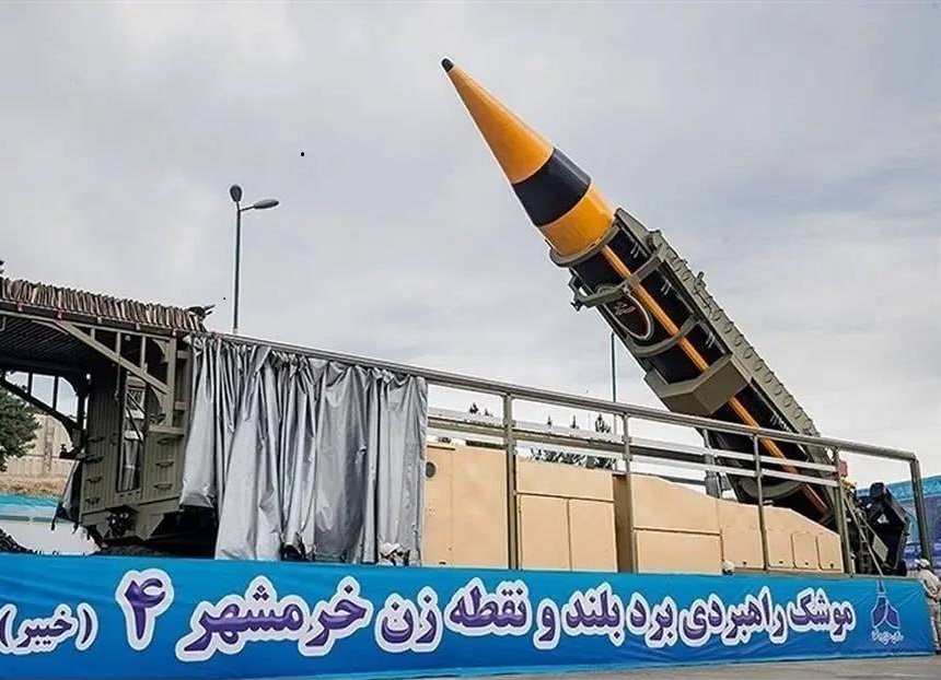 موشکهای ایران عامل تغيير نظر ترامپ در حمله به نیروگاههای ایران موشکهای ایران عامل تغيير نظر ترامپ در حمله به نیروگاههای ایران