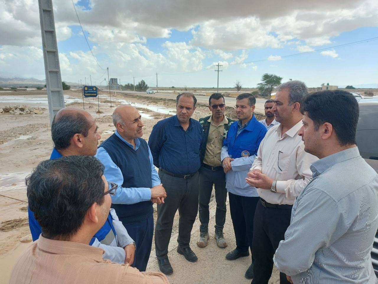 بازدید میدانی معاون استاندار بوشهر از روستاهای آسیبدیده از سیل در دشتی بازدید میدانی معاون استاندار بوشهر از روستاهای آسیبدیده از سیل در دشتی