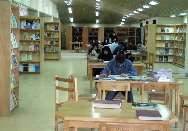 هزار جلد کتاب به کتابخانههای عمومی آذربایجانغربی اهدا شد هزار جلد کتاب به کتابخانههای عمومی آذربایجانغربی اهدا شد