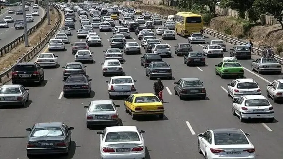 ترافیک سنگین در برخی از محورهای شمالی ترافیک سنگین در برخی از محورهای شمالی