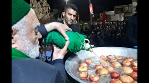 آیین سنتی «طشت‌گذاری» در آستانه ماه محرم در سریش‌آباد برگزار شد