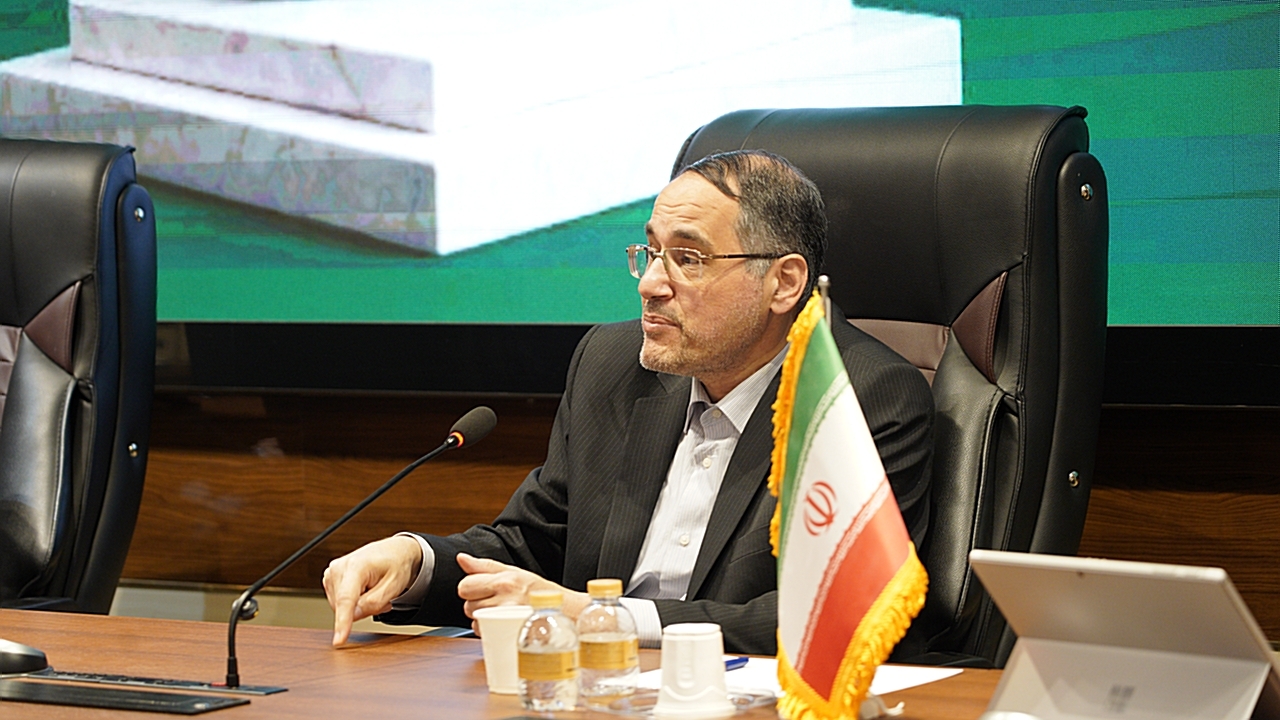 مسیر حل مسائل کشور از ایدههای تخصصی و عملی میگذرد مسیر حل مسائل کشور از ایدههای تخصصی و عملی میگذرد