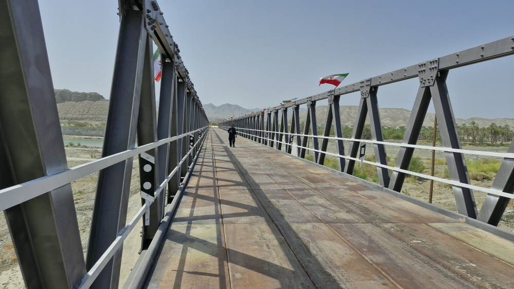 افتتاح بزرگترین پل فلزی در سیستان و بلوچستان افتتاح بزرگترین پل فلزی در سیستان و بلوچستان