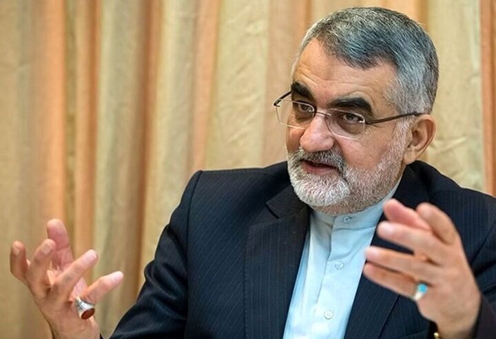 دیپلماسی در ژنو، مکمل صلابت میدان است دیپلماسی در ژنو، مکمل صلابت میدان است