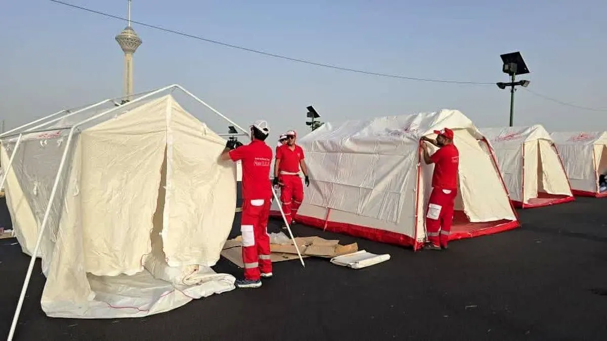 خدمترسانی هلالاحمر فارس با راهاندازی اردوگاه ۲۰ هزار نفره در پارک پردیسان تهران خدمترسانی هلالاحمر فارس با راهاندازی اردوگاه ۲۰ هزار نفره در پارک پردیسان تهران