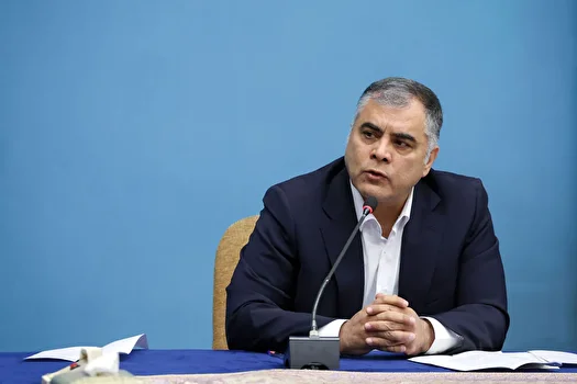 پاک‌نژاد: تحویل نفت ایران به مشتریان ادامه دارد